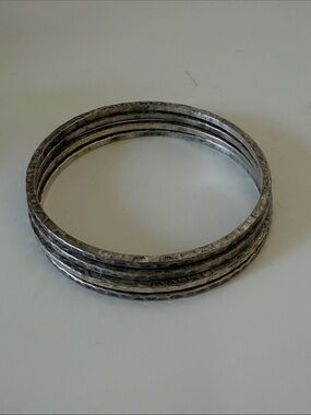 Stackable Hammered Silver Tone Bangle Bracelet Set (4)